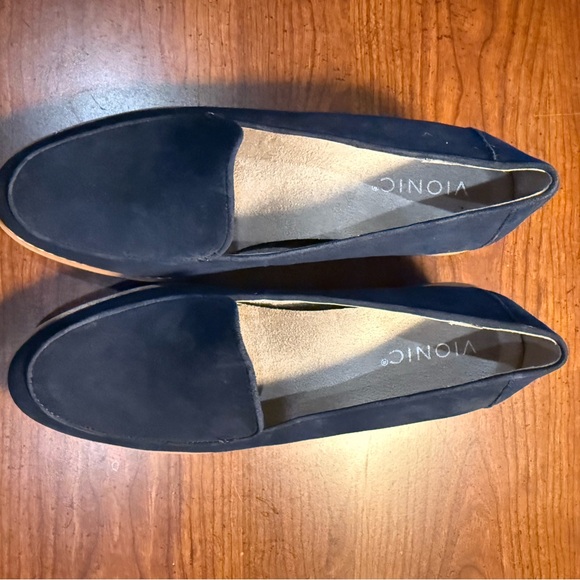 Vionic Ava Navy Suede Loafers with Wedge Heel NIB - Picture 3 of 8